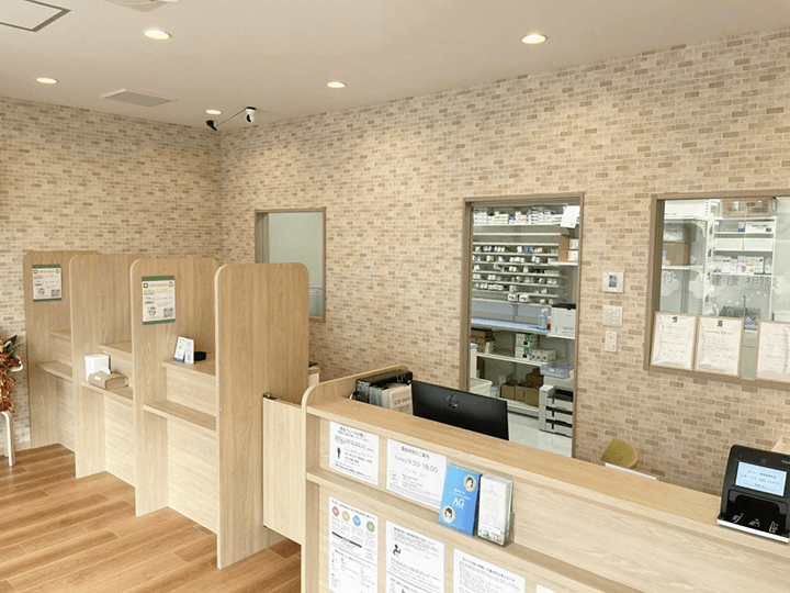 ユニコーン薬局柏駅前店の内観